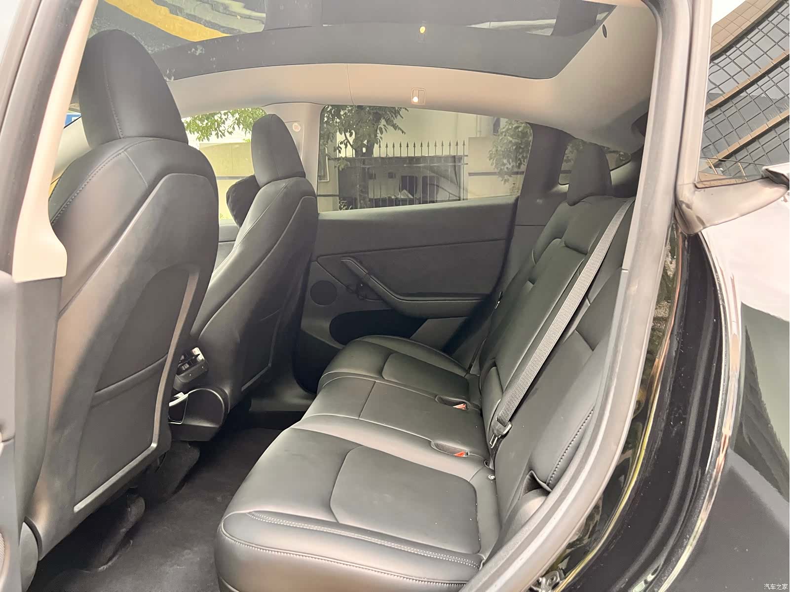 Tesla Model Y, 2022 6