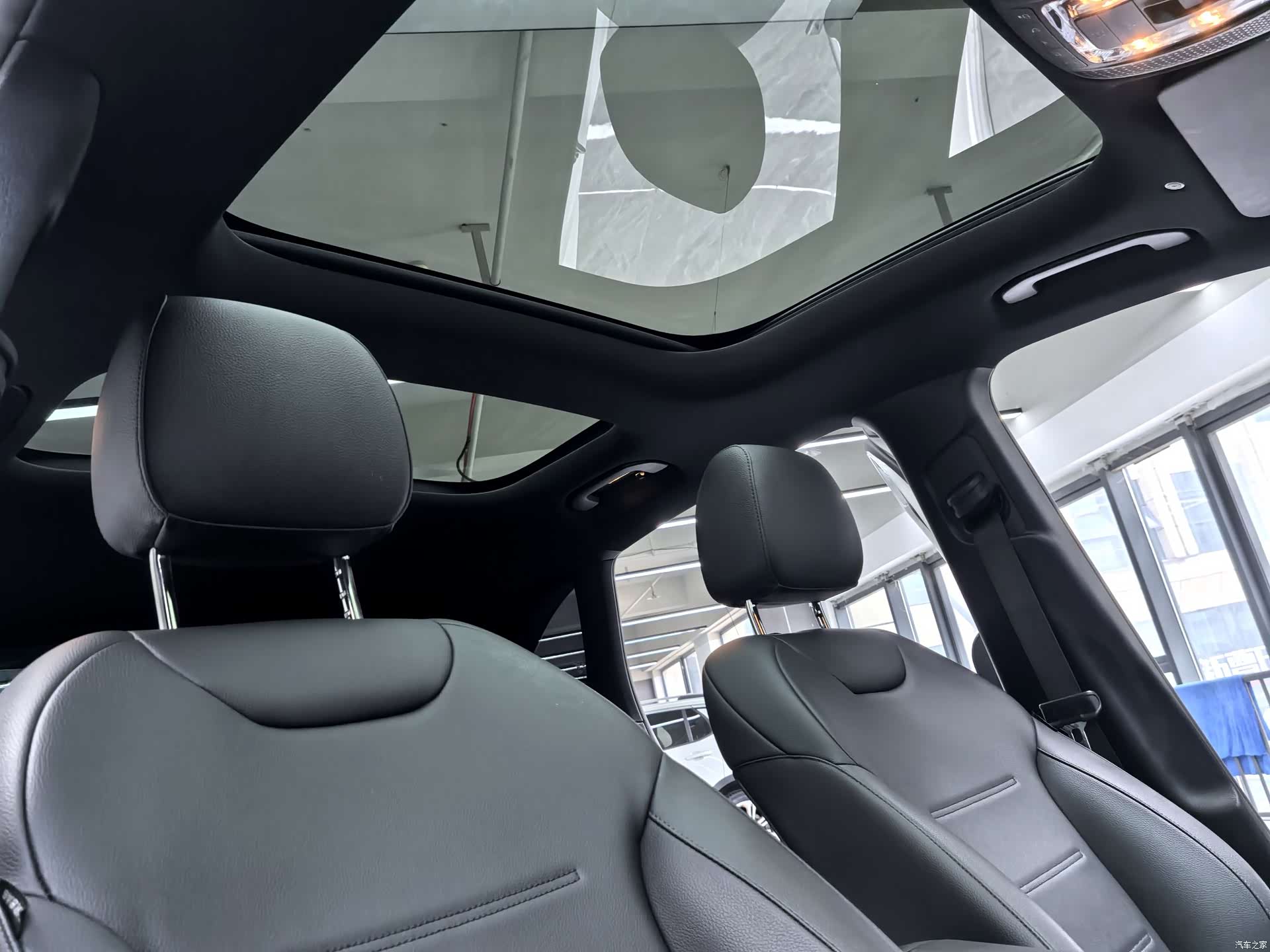 Mercedes-Benz EQA, 2022 7