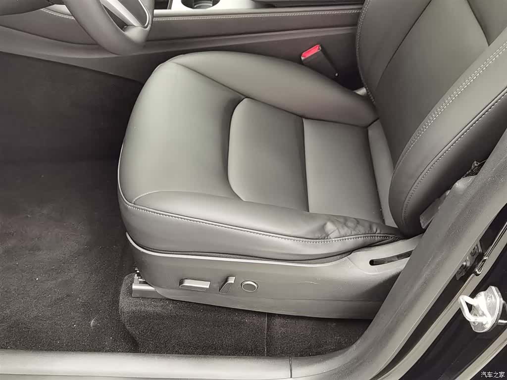 Tesla Model Y, 2021 20