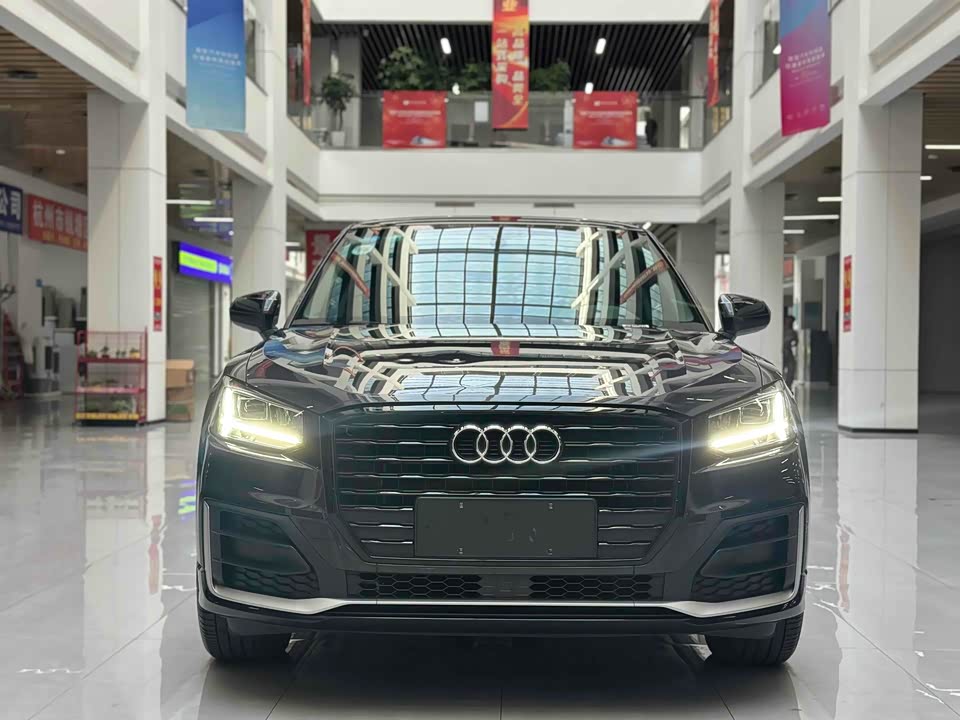 Audi Q2L Audi Q2L