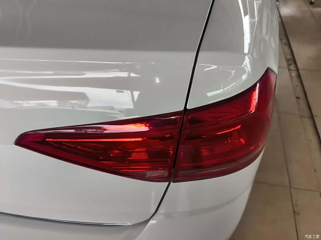 Volkswagen Lavida, 2016 8