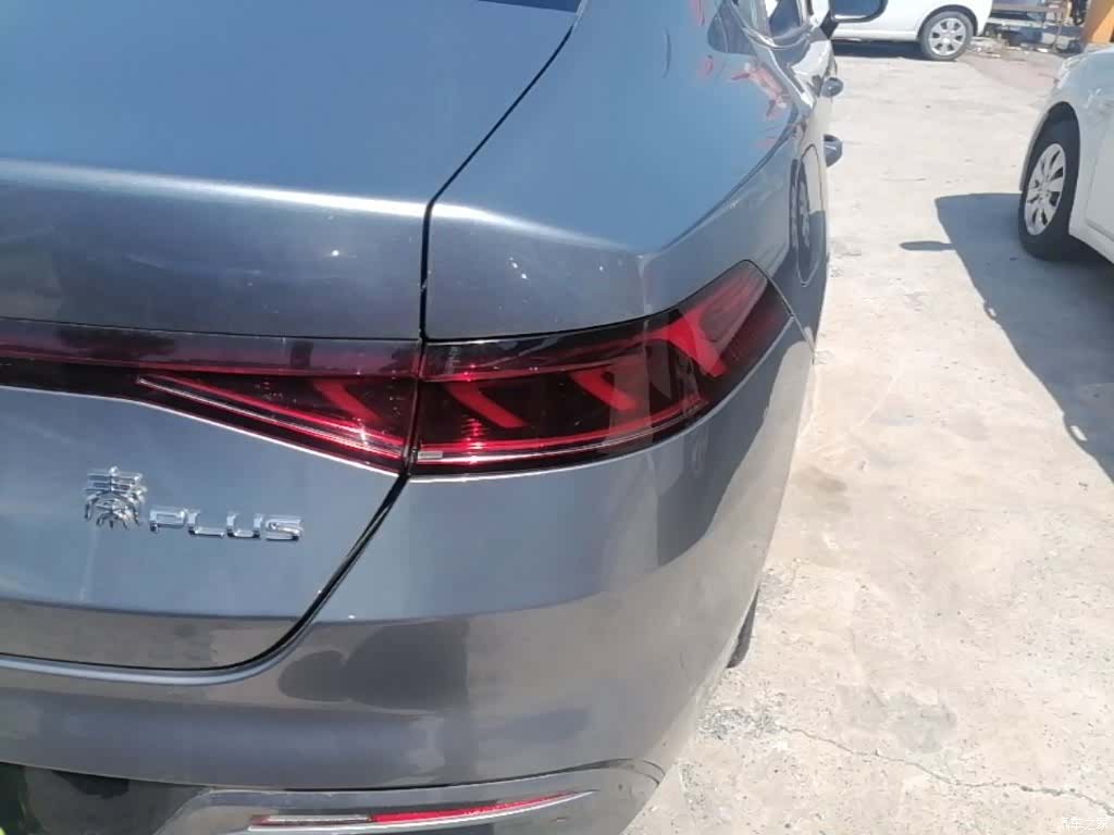 BYD Qin, 2022 8