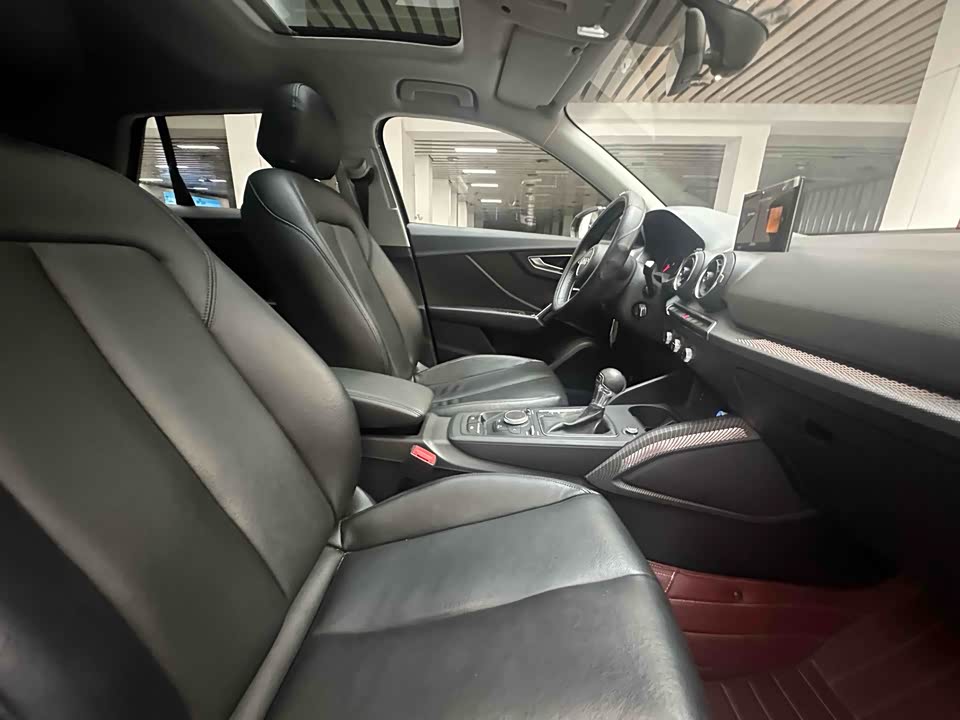 Audi Q2L Audi Q2L
