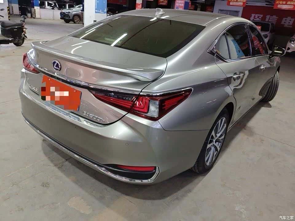 Lexus ES, 2020 6