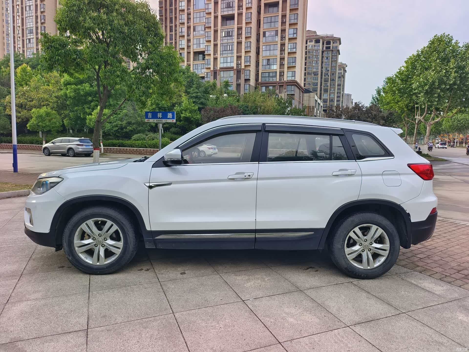 Changan CS75, 2016 3