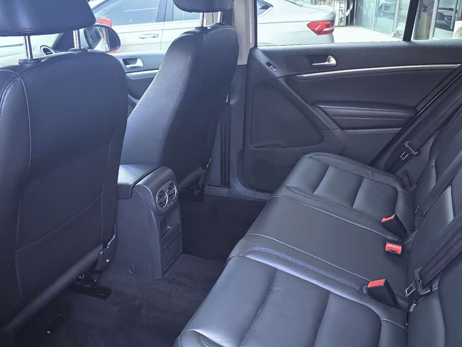 Volkswagen Tiguan 2015, фото 7