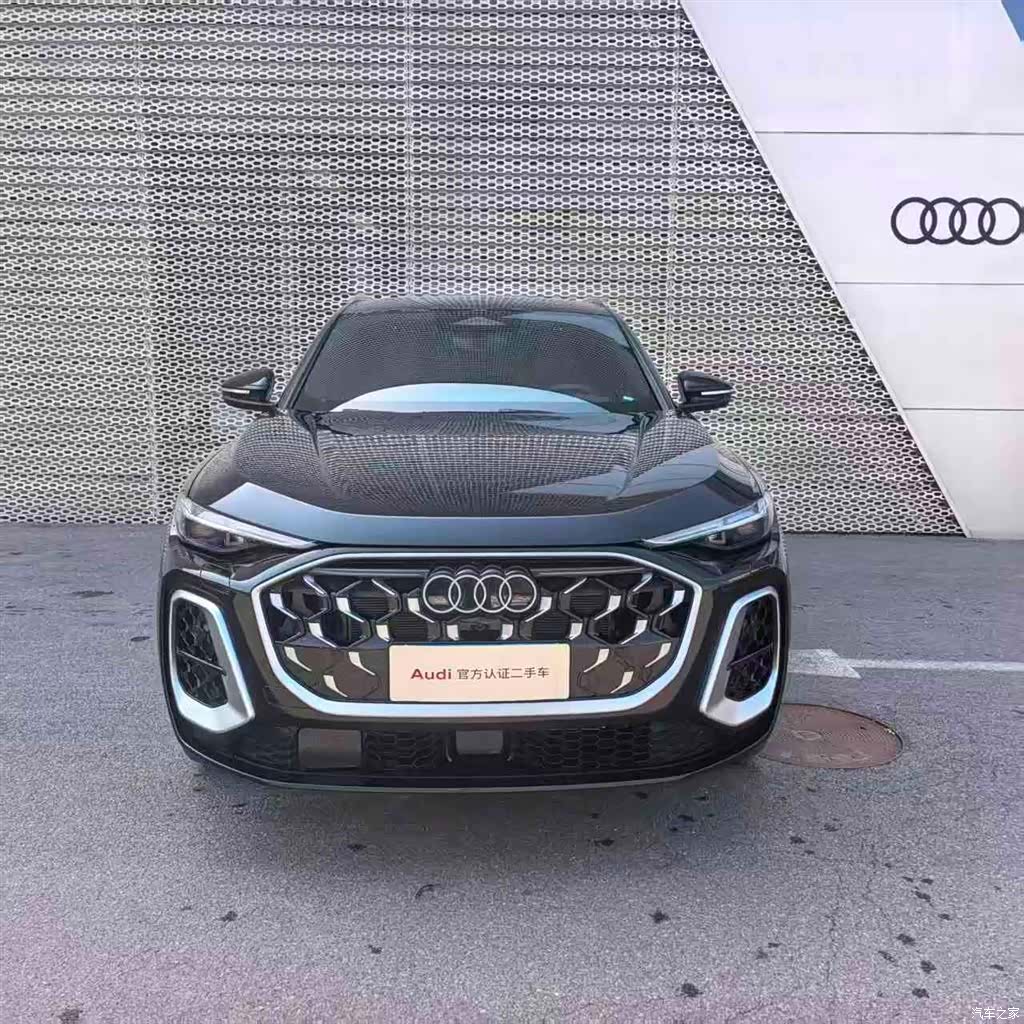 Audi Q5L, 2025 2