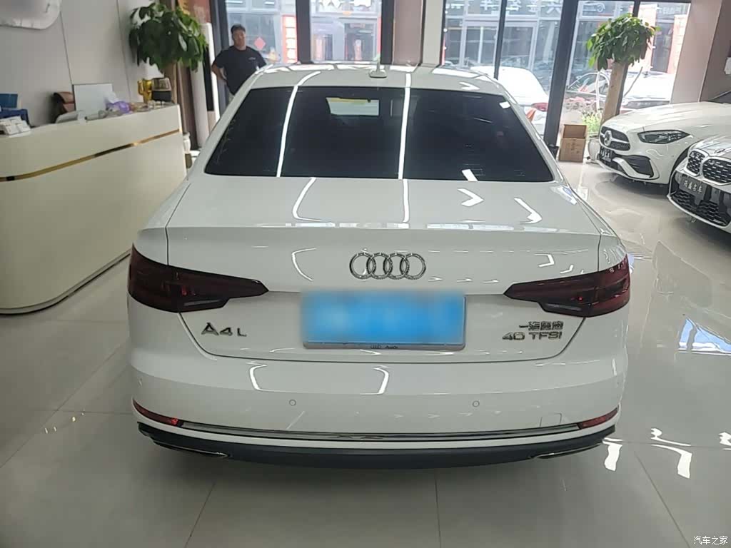 Audi A4L, 2019 6
