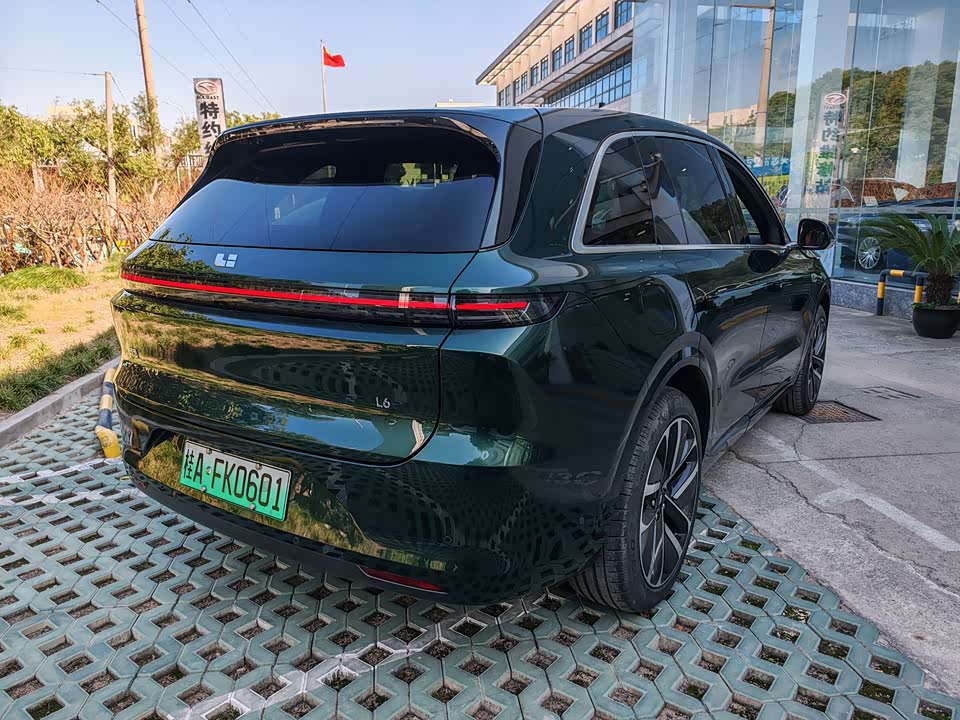 Li Auto Ideal L6
