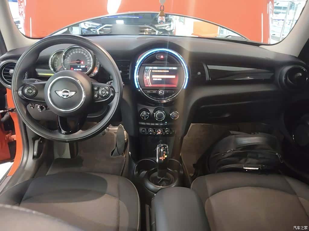 Mini ONE, 2018 10