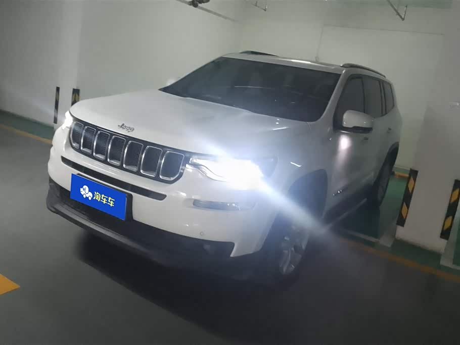 Jeep Commander