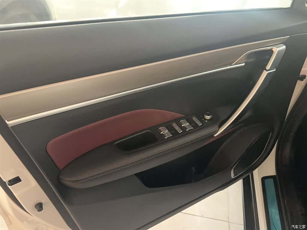 Geely Coolray, 2020 14