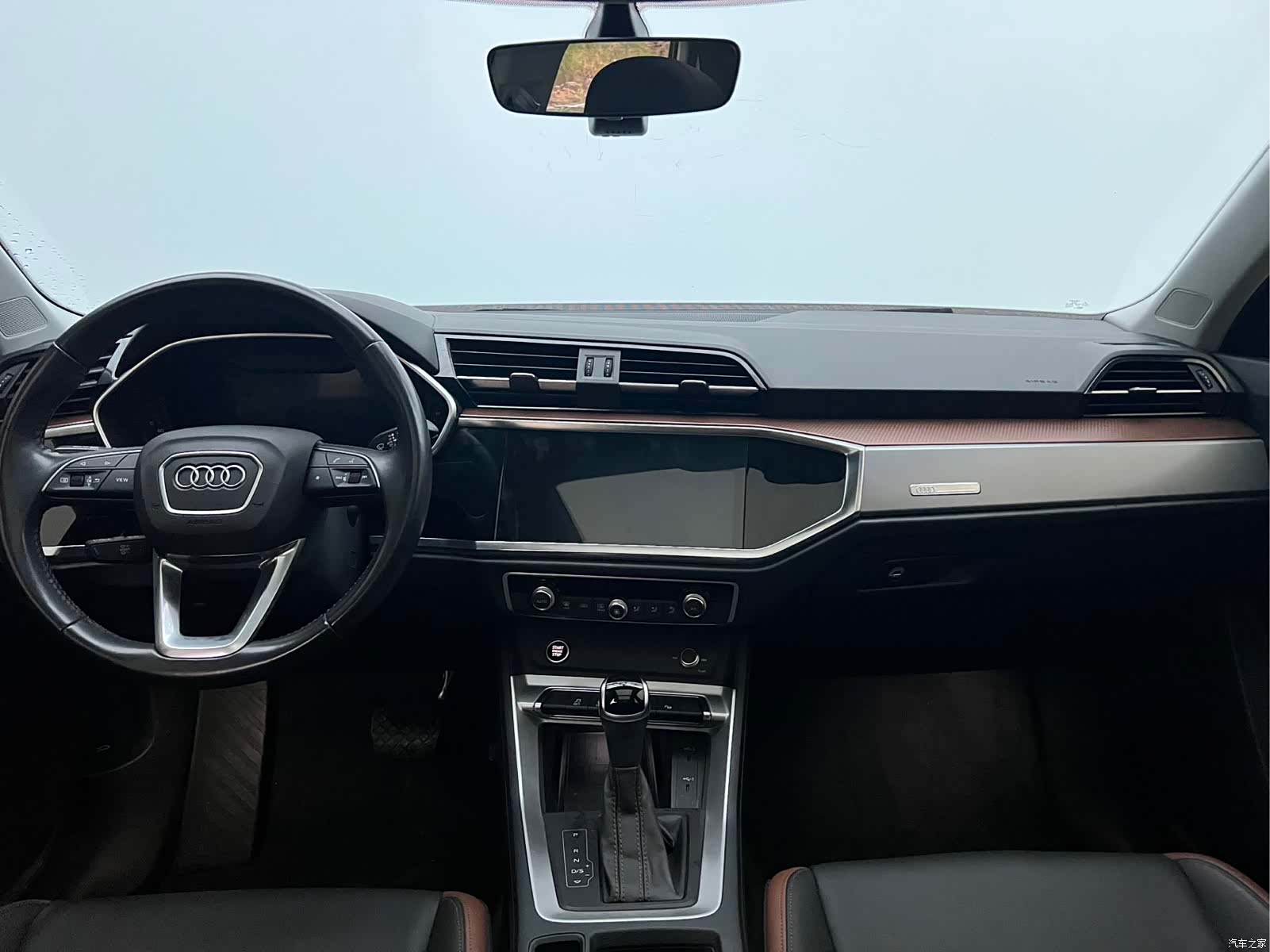 Audi Q3, 2022 все фото