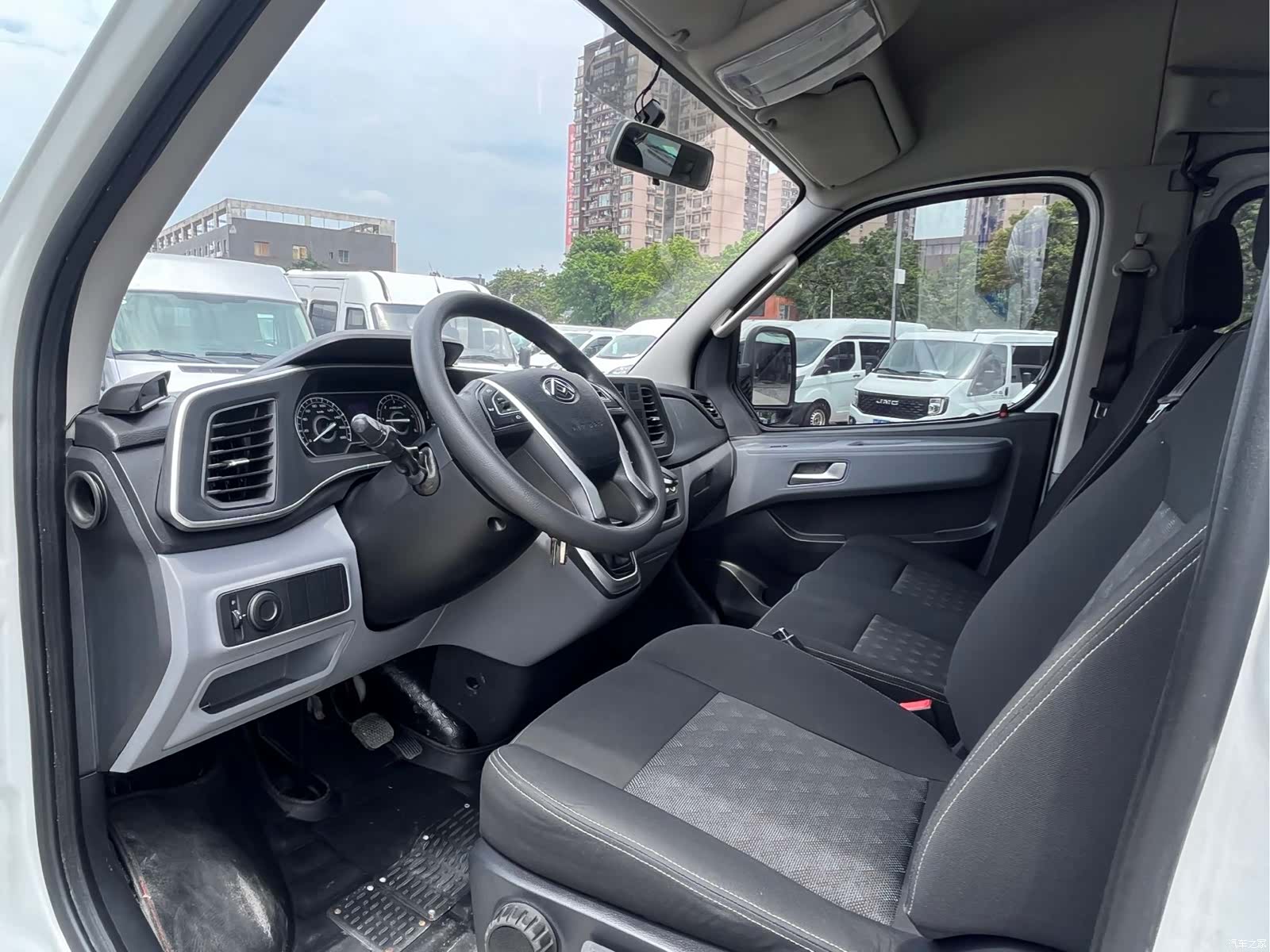 Maxus V80, 2023 7