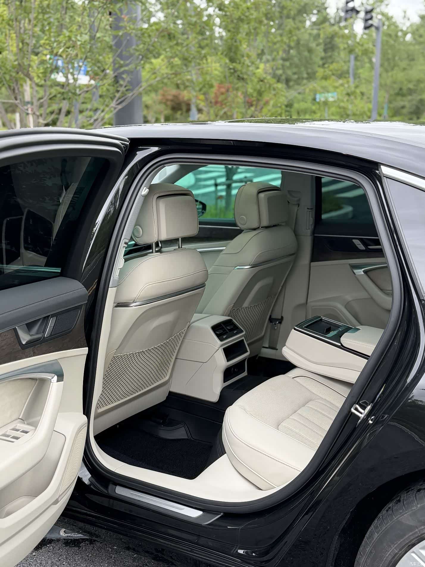 Audi A6L, 2019 7