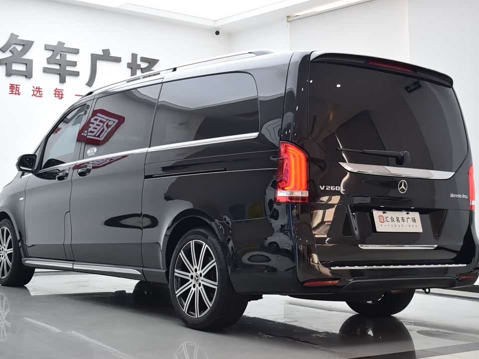 Mercedes-Benz V-class