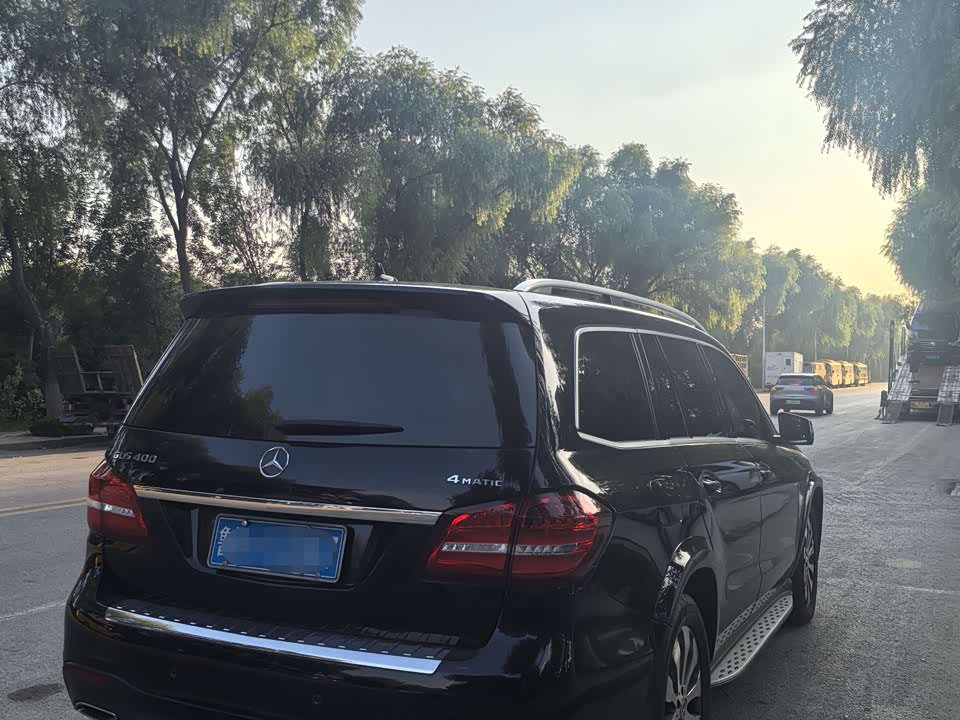 Mercedes-Benz GLS Mercedes-Benz GLS