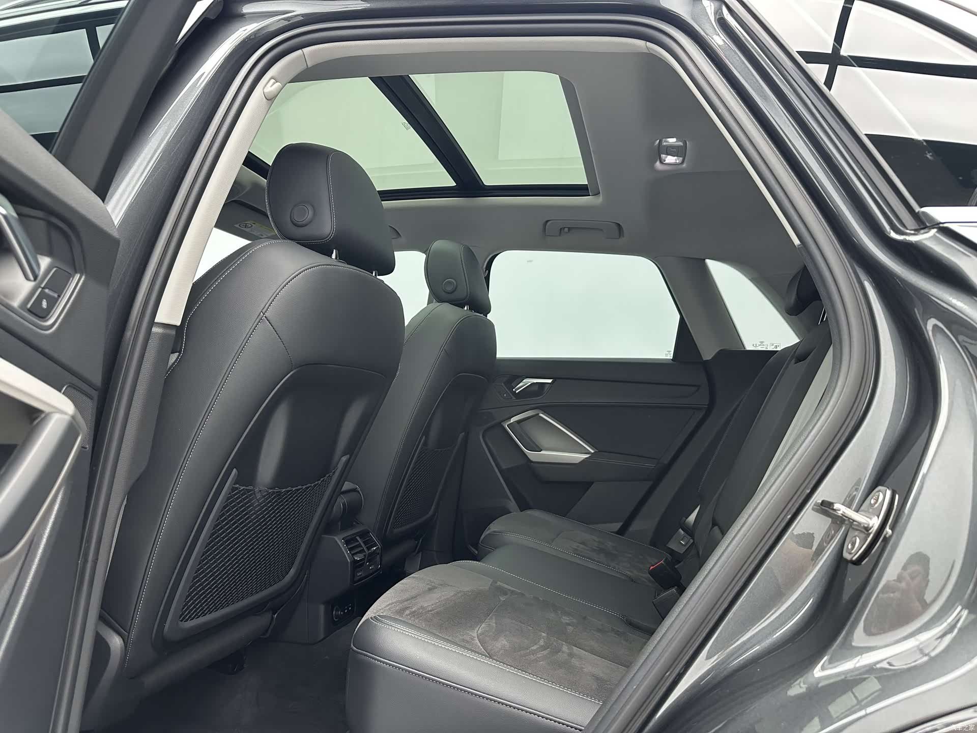 Audi Q3, 2023 6
