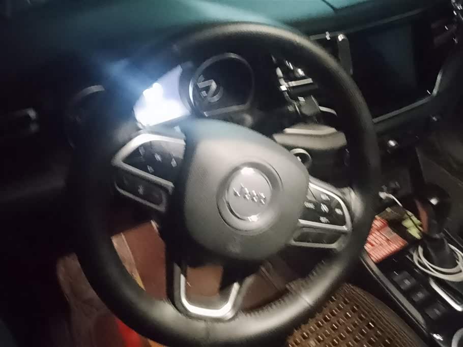 Jeep Commander