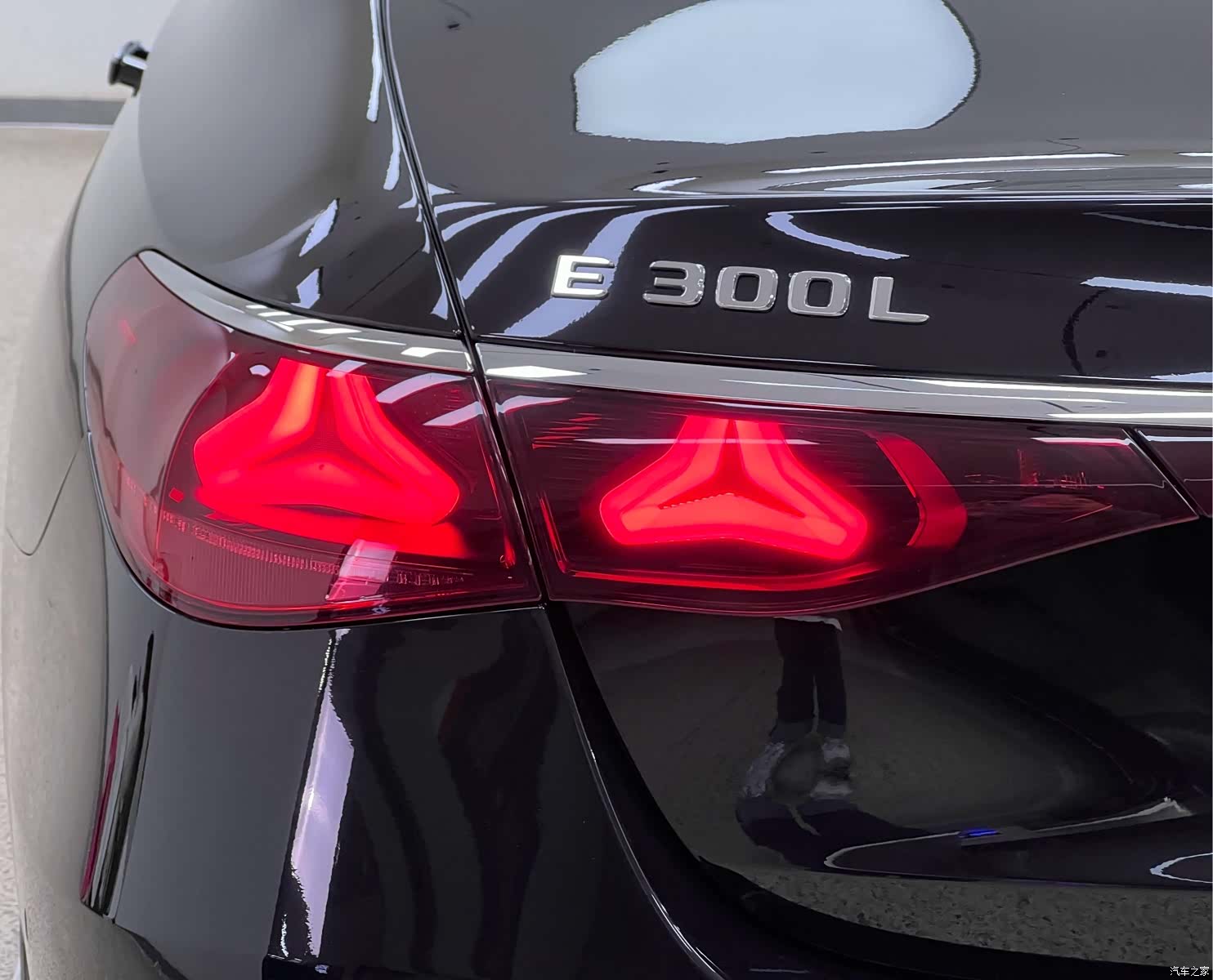 Mercedes-Benz E-Class, 2024 8