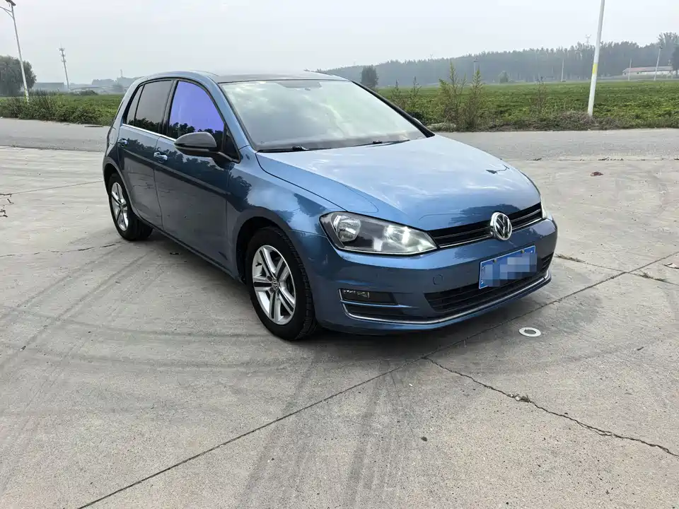 Volkswagen golf