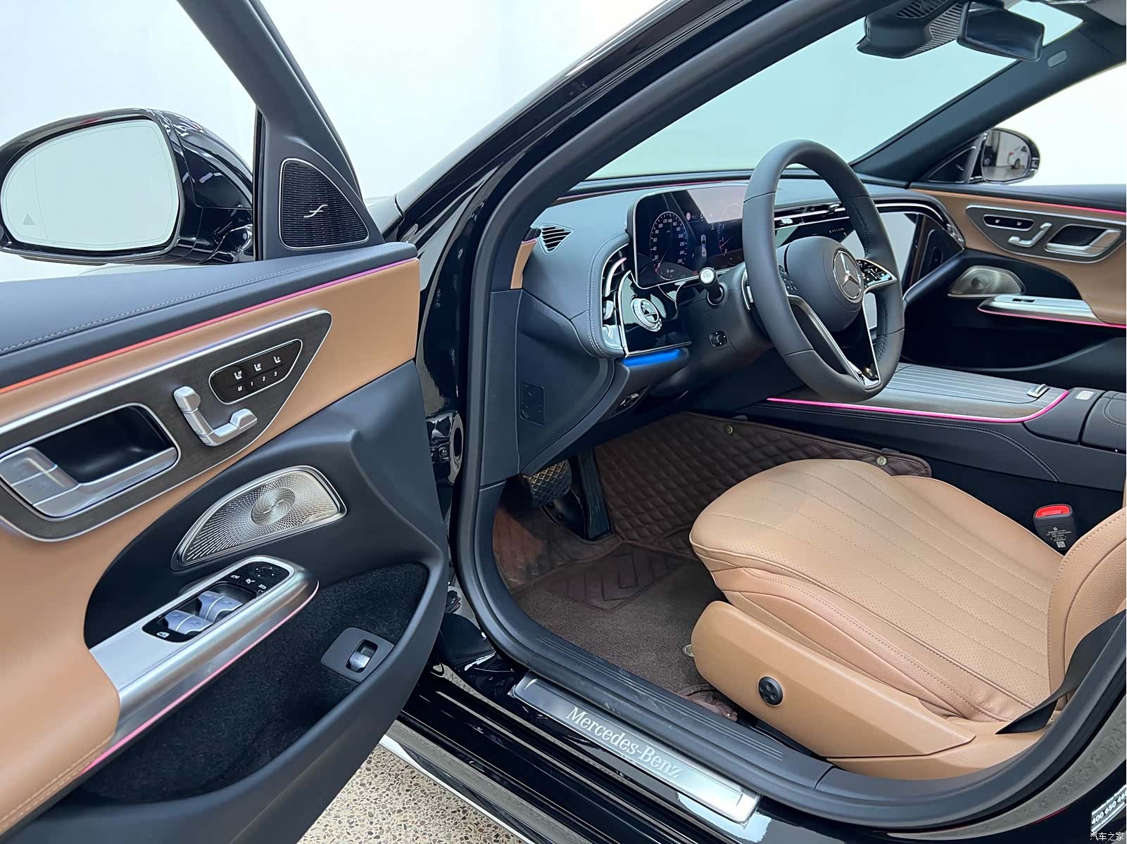 Mercedes-Benz E-Class, 2024 9
