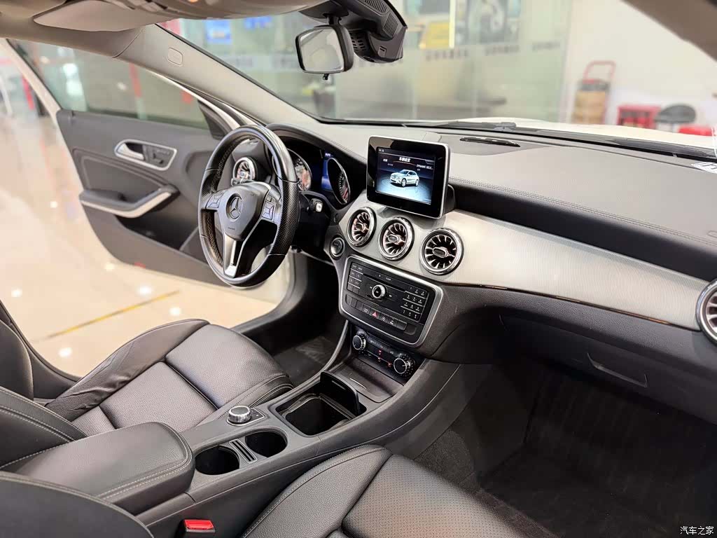Mercedes-Benz GLA, 2016 7