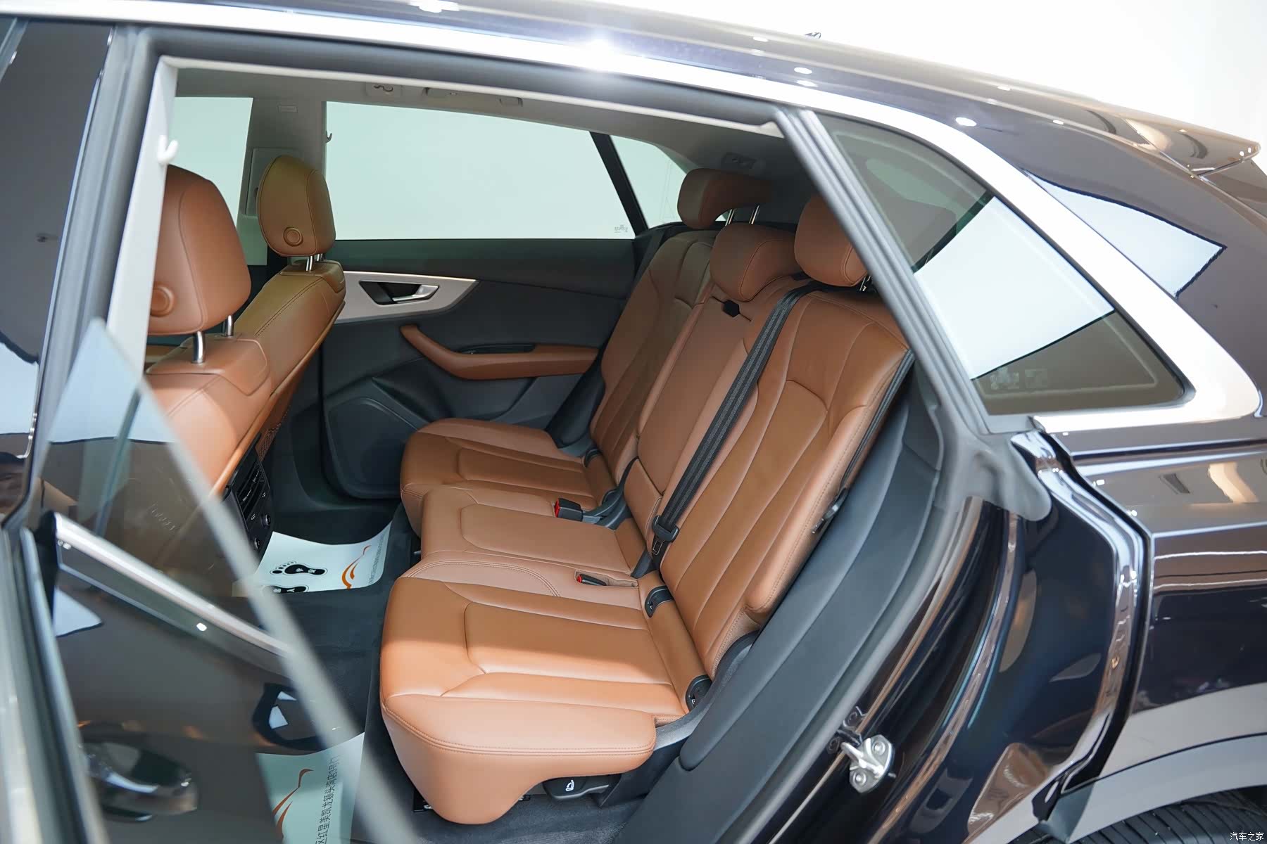Audi Q8, 2023 19