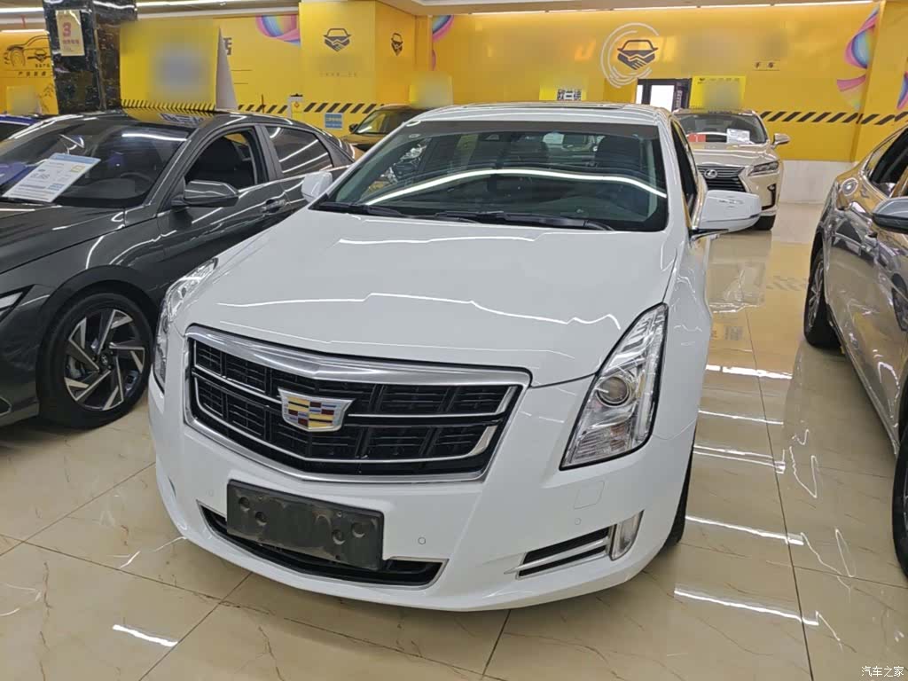 Cadillac XTS, 2017 2