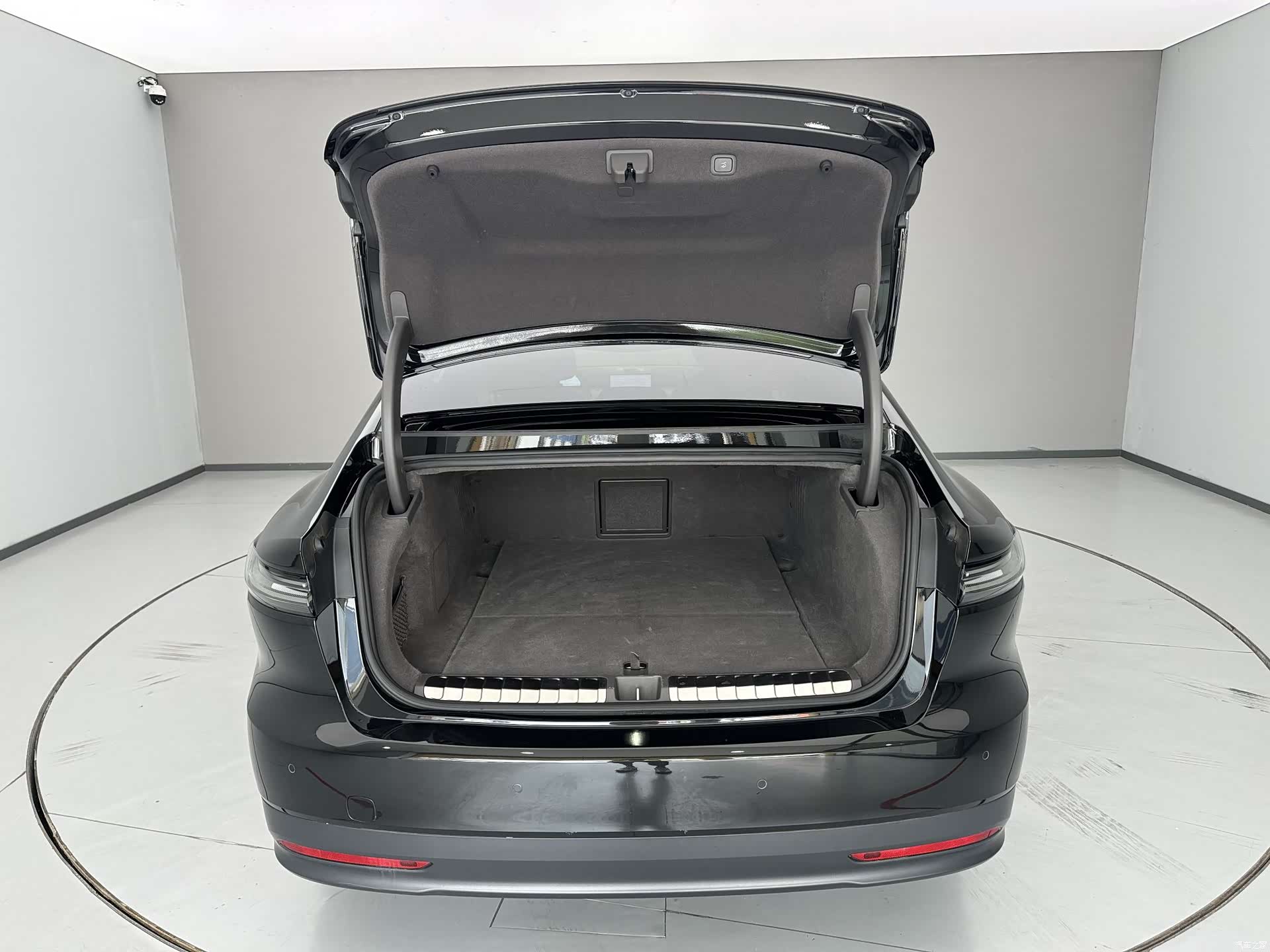 NIO ET7, 2022 7