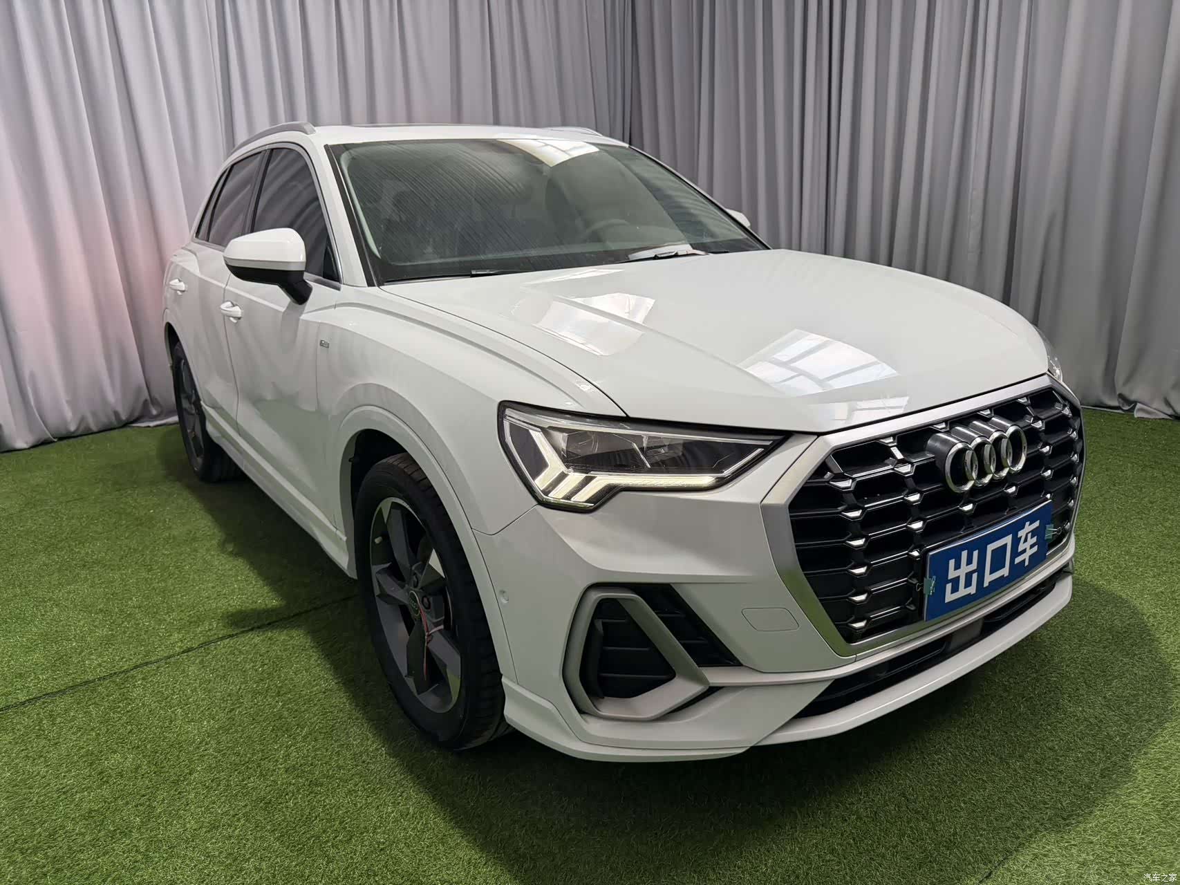 Audi Q3, 2023 3