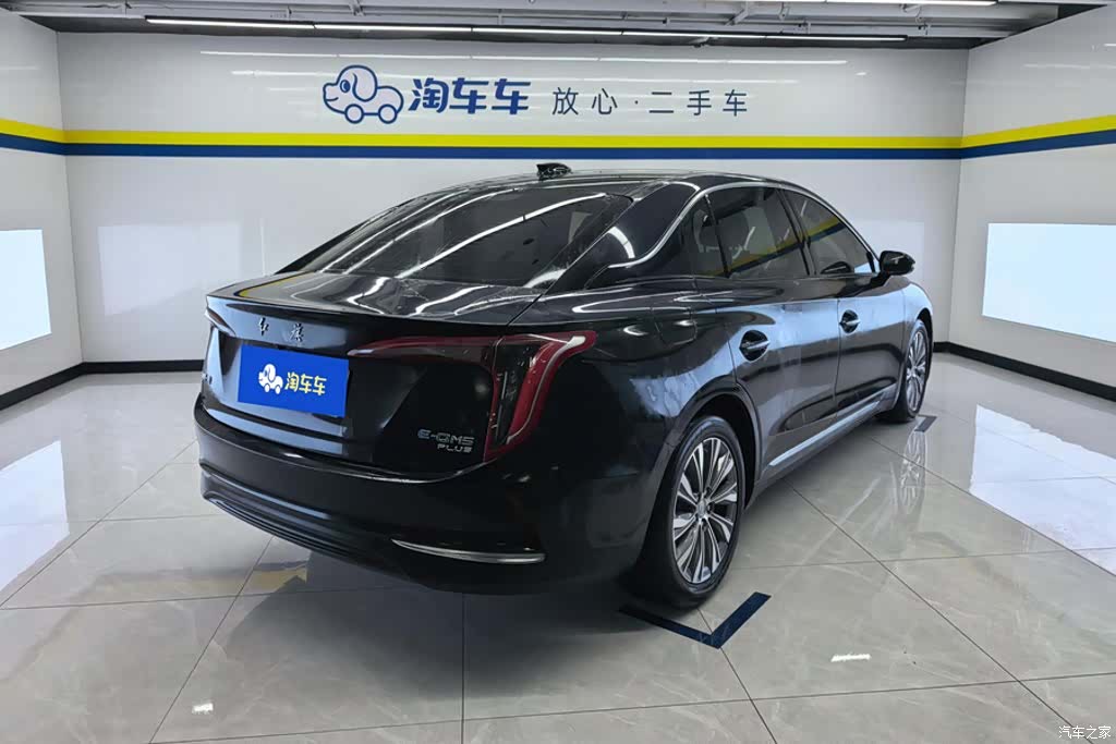 Hongqi QM5, 2023 3