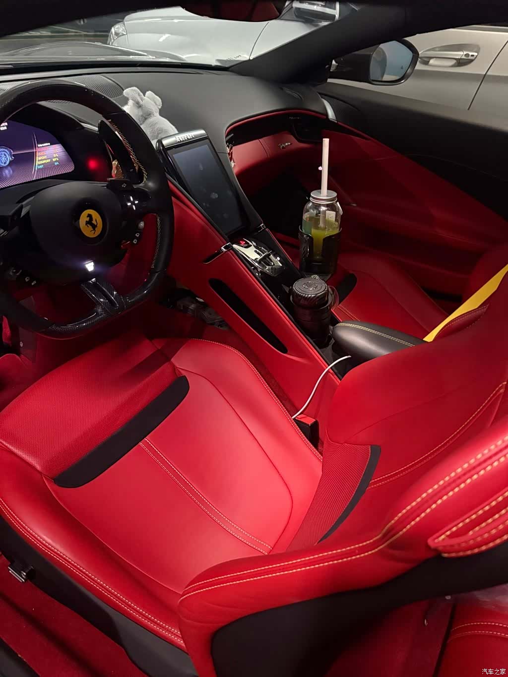 Ferrari Roma, 2023 7