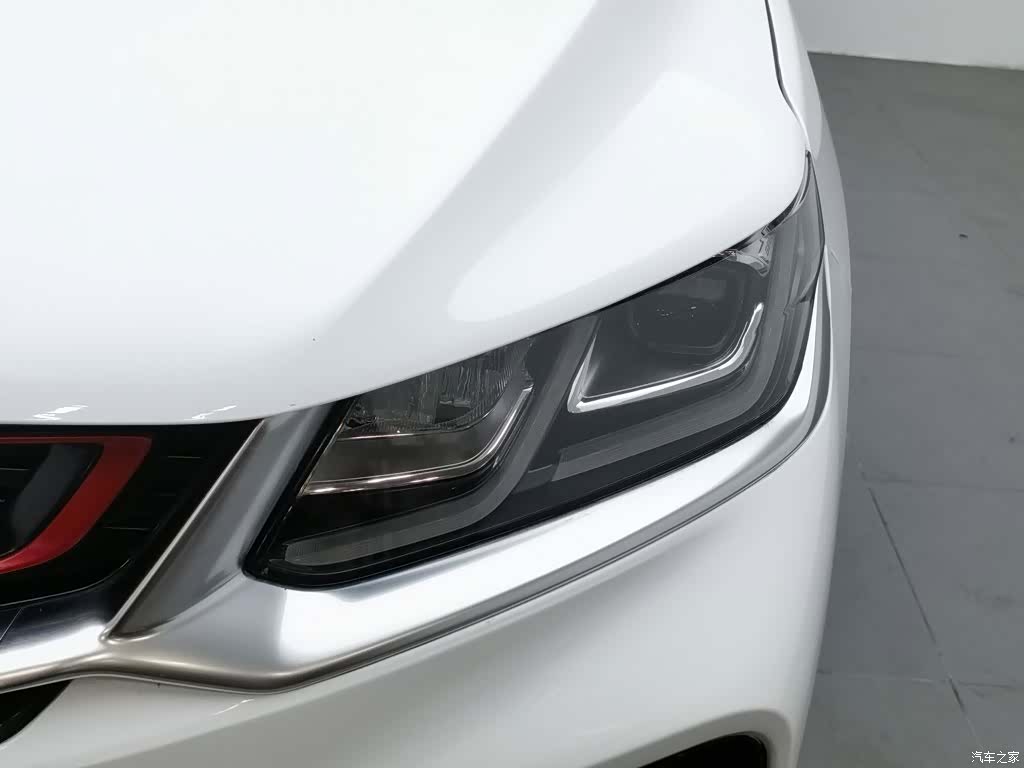 Geely Coolray, 2021 7