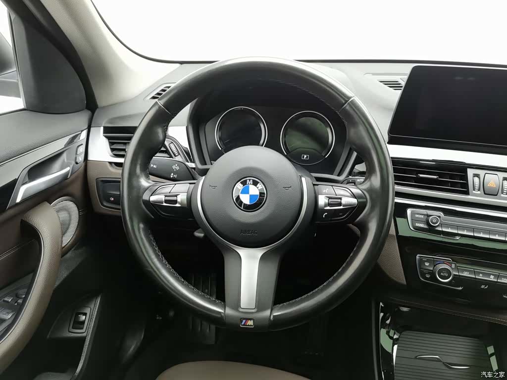 BMW X1, 2021 11