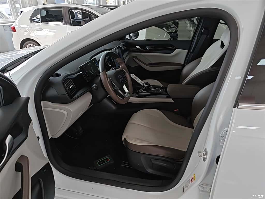 BYD Qin, 2024 16