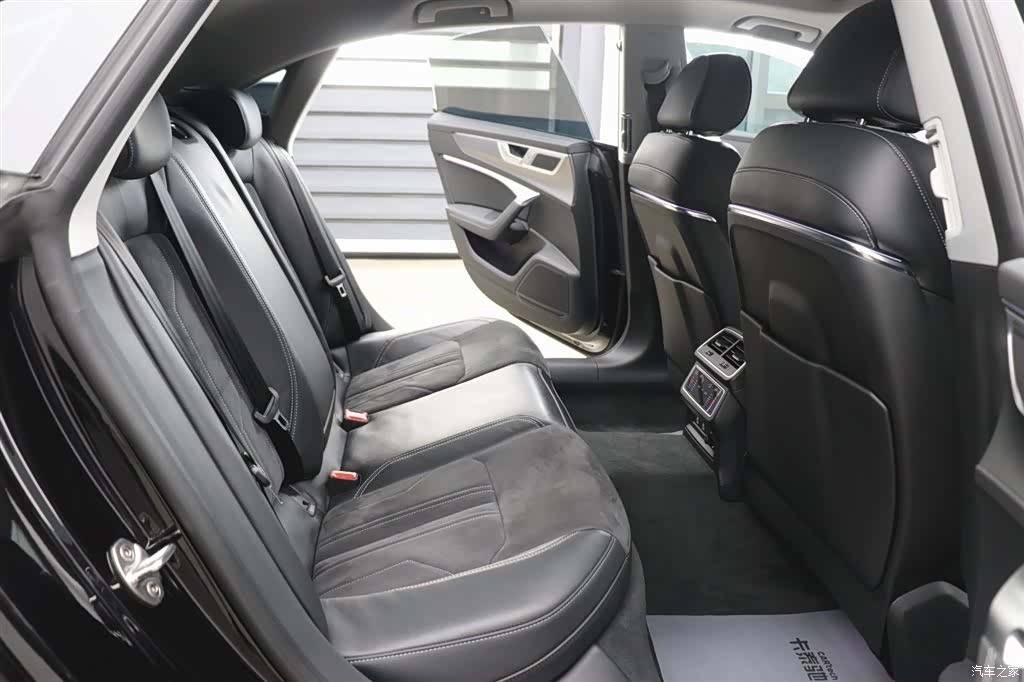 Audi A7L, 2024 24