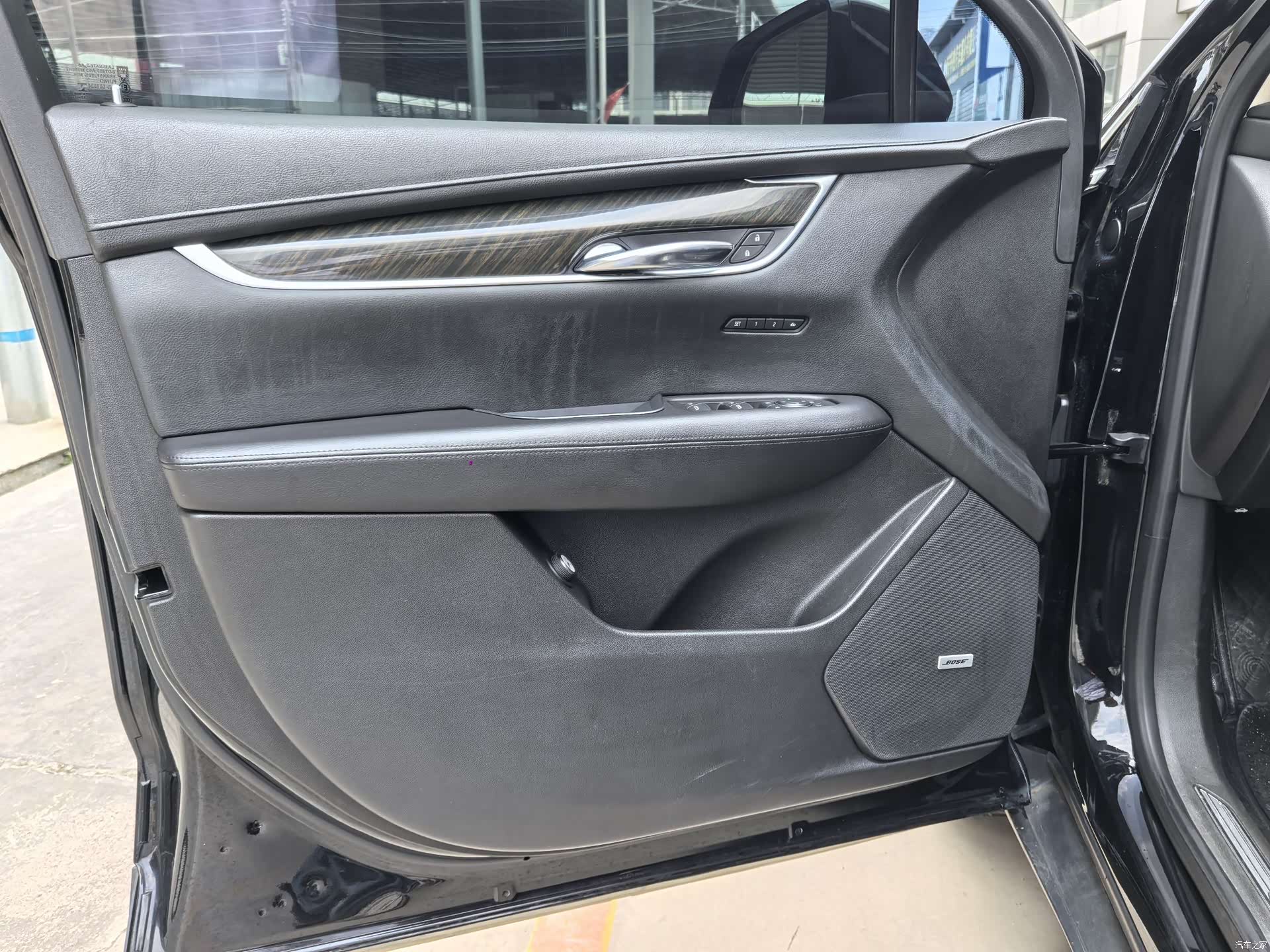 Cadillac XT5, 2017 10