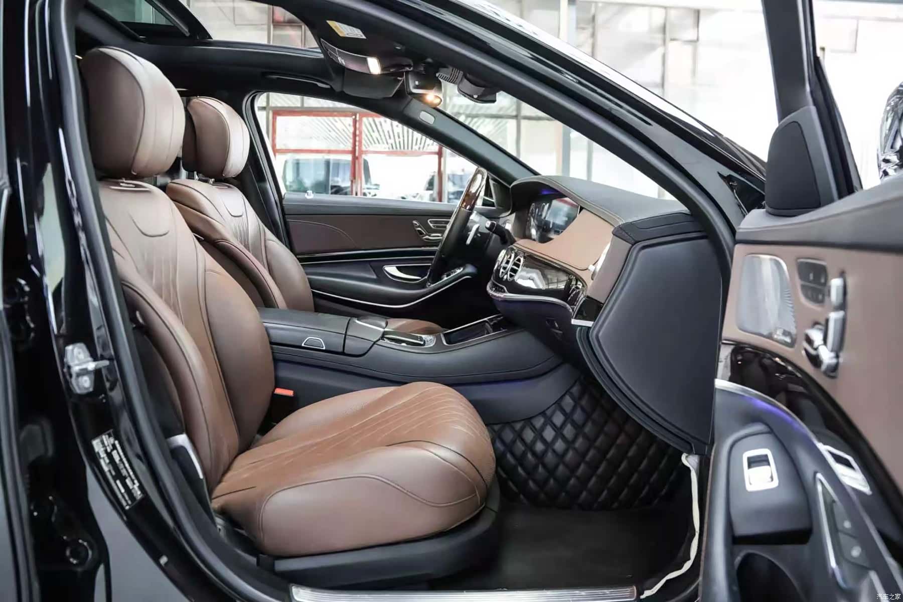 Maybach S-Class, 2019 все фото
