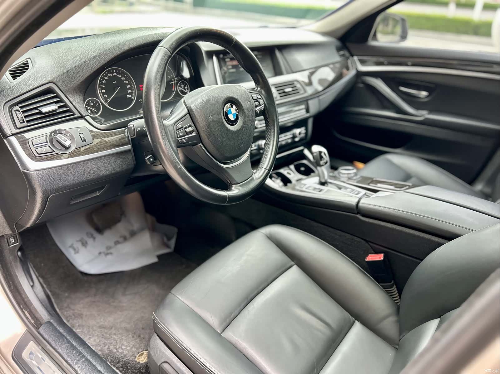 BMW 5 Series, 2014 11