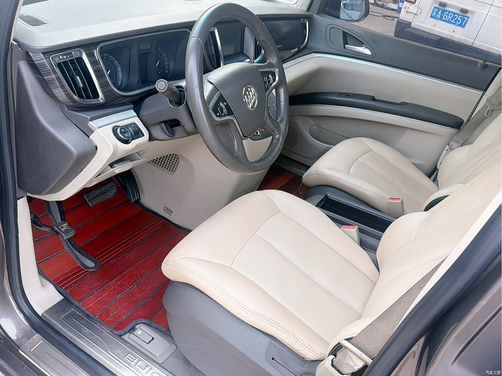 Buick GL8, 2013 10