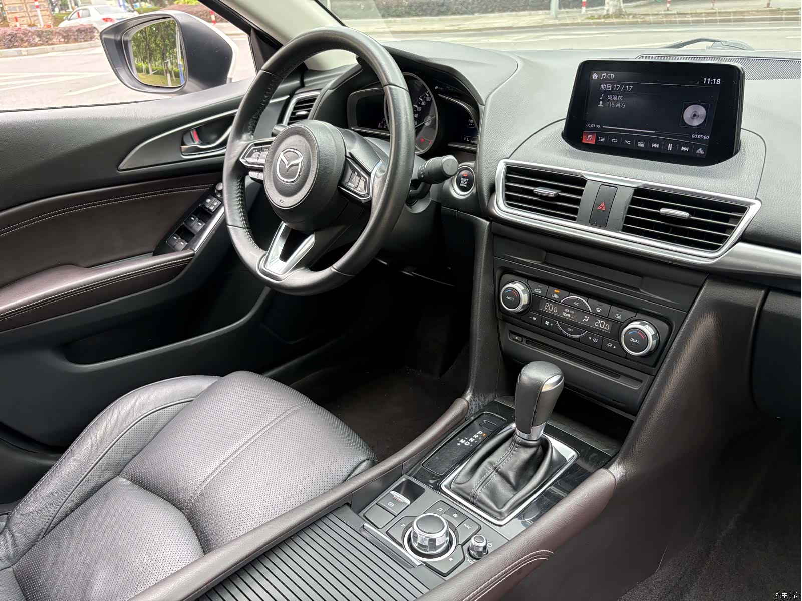 Mazda Mazda3, 2018 15