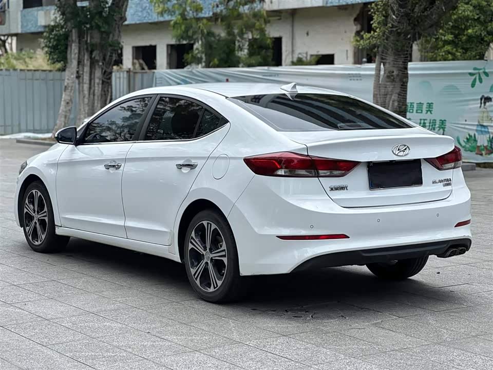 Hyundai Lead Hyundai Lead