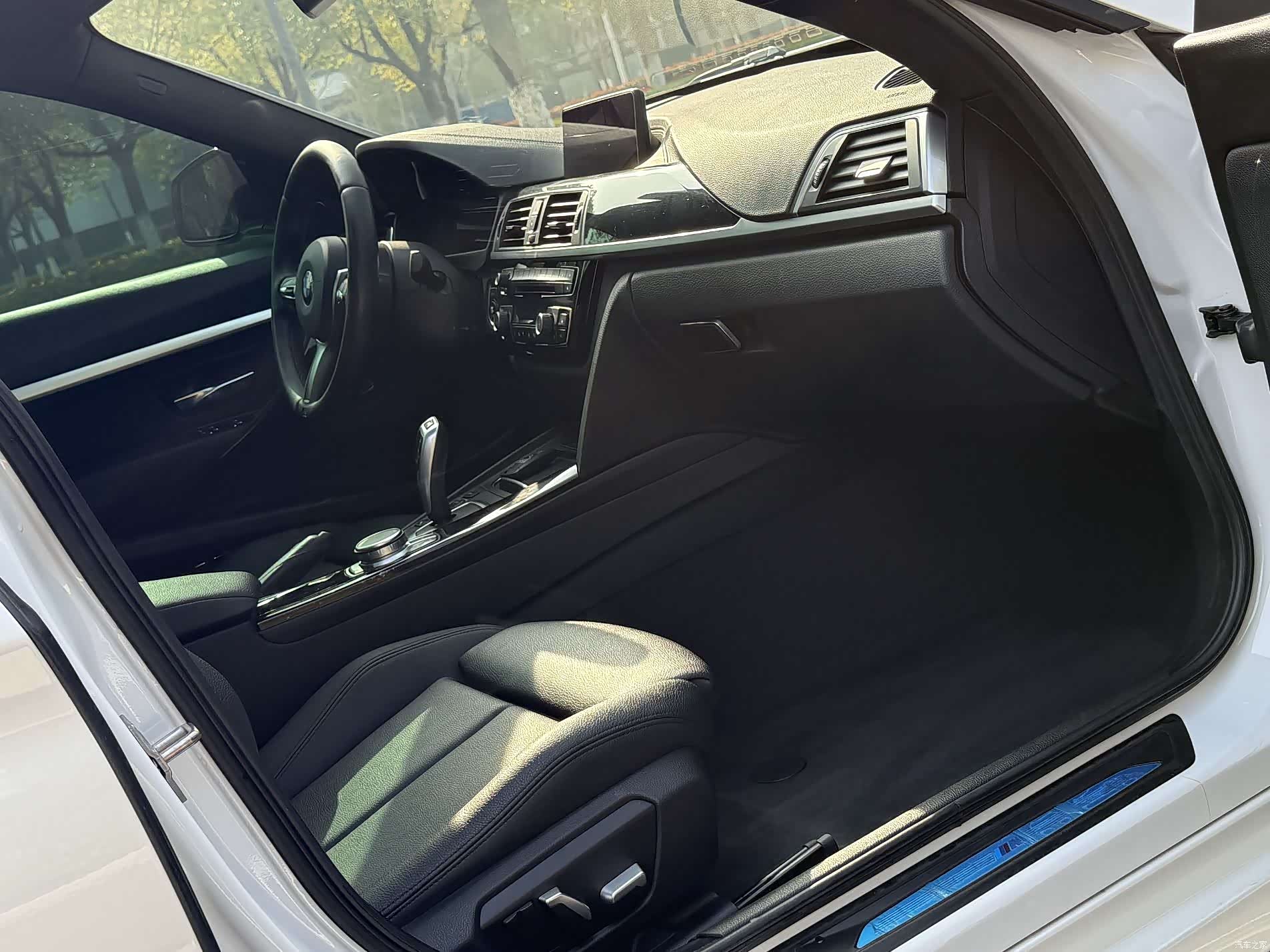 BMW 3 Series, 2019 10