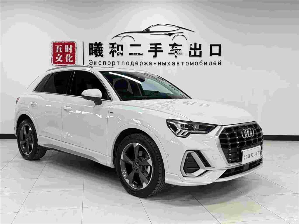 Audi Q3, 2022 3
