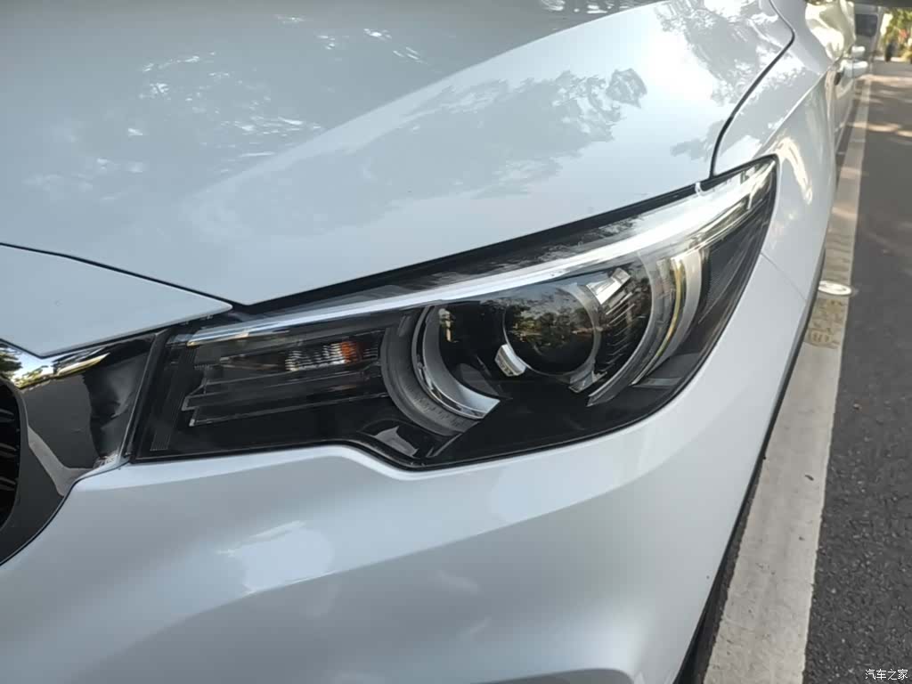MG ZS, 2018 24