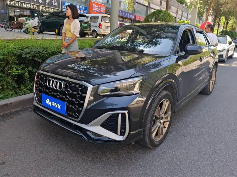 Audi Q2L Audi Q2L