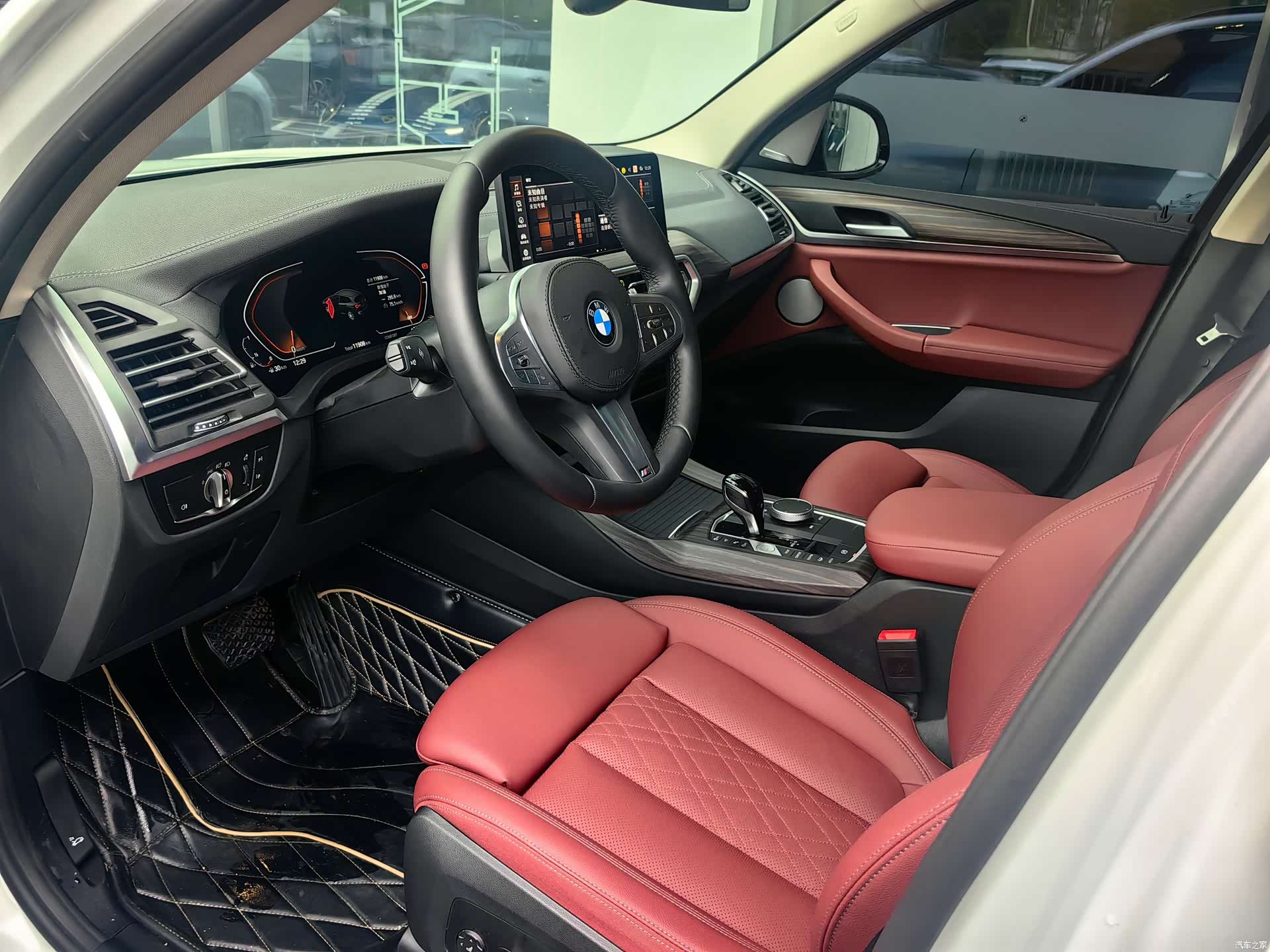 BMW X3, 2025 все фото
