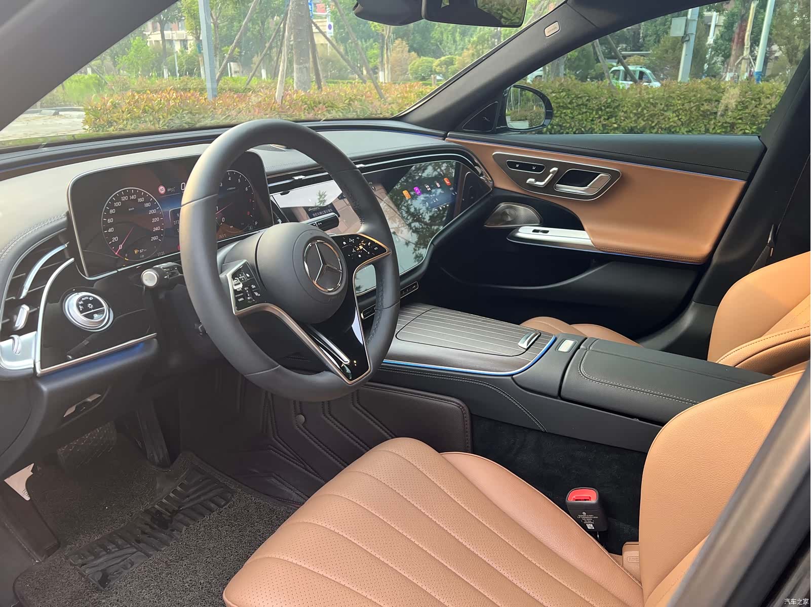 Mercedes-Benz E-Class, 2025 все фото