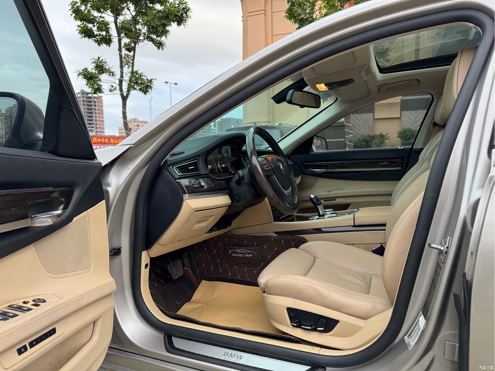 BMW 7 Series, 2012 9